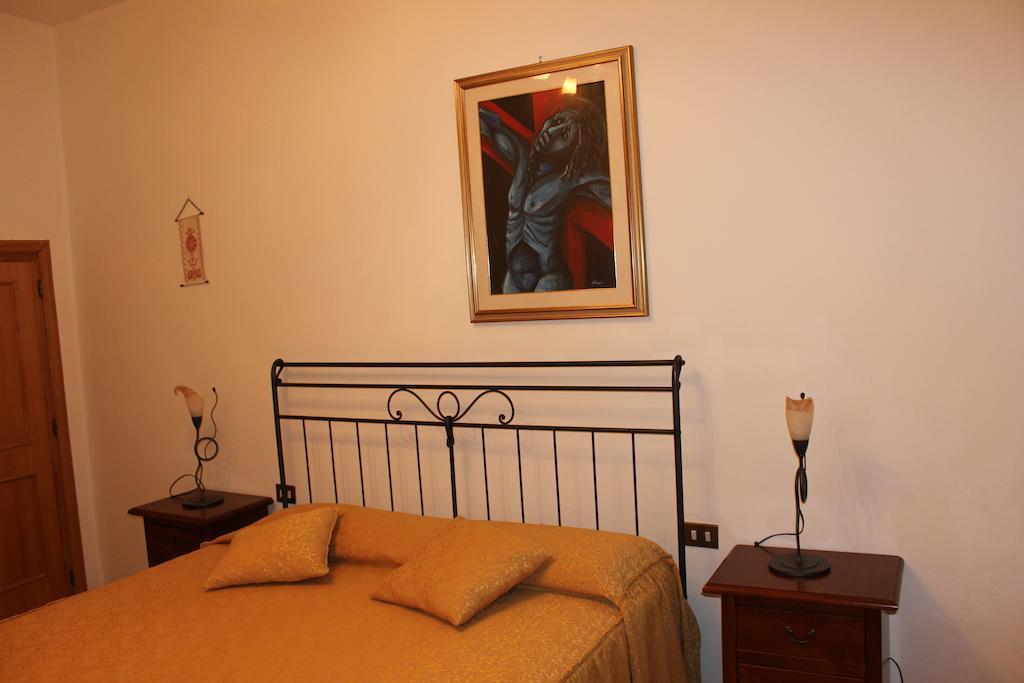 Il Vecchio Cipresso Lejlighed San Gimignano Værelse billede